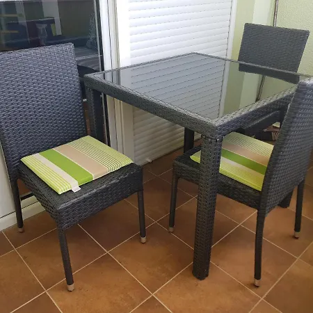 A Peaceful Two Floor With A Sea View Appartamento Jadranovo
