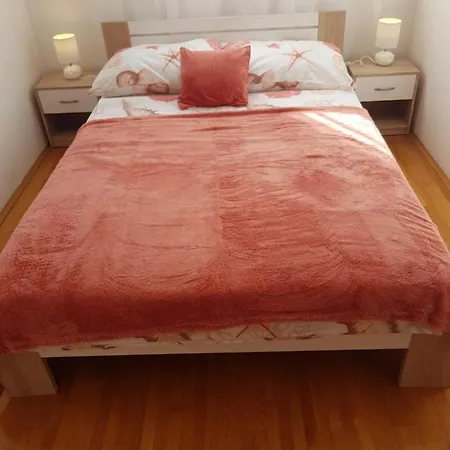 Apartment A Peaceful Two Floor With A Sea View *