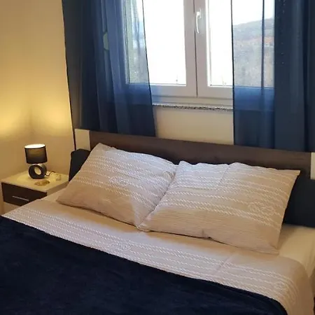 A Peaceful Two Floor With A Sea View * Jadranovo